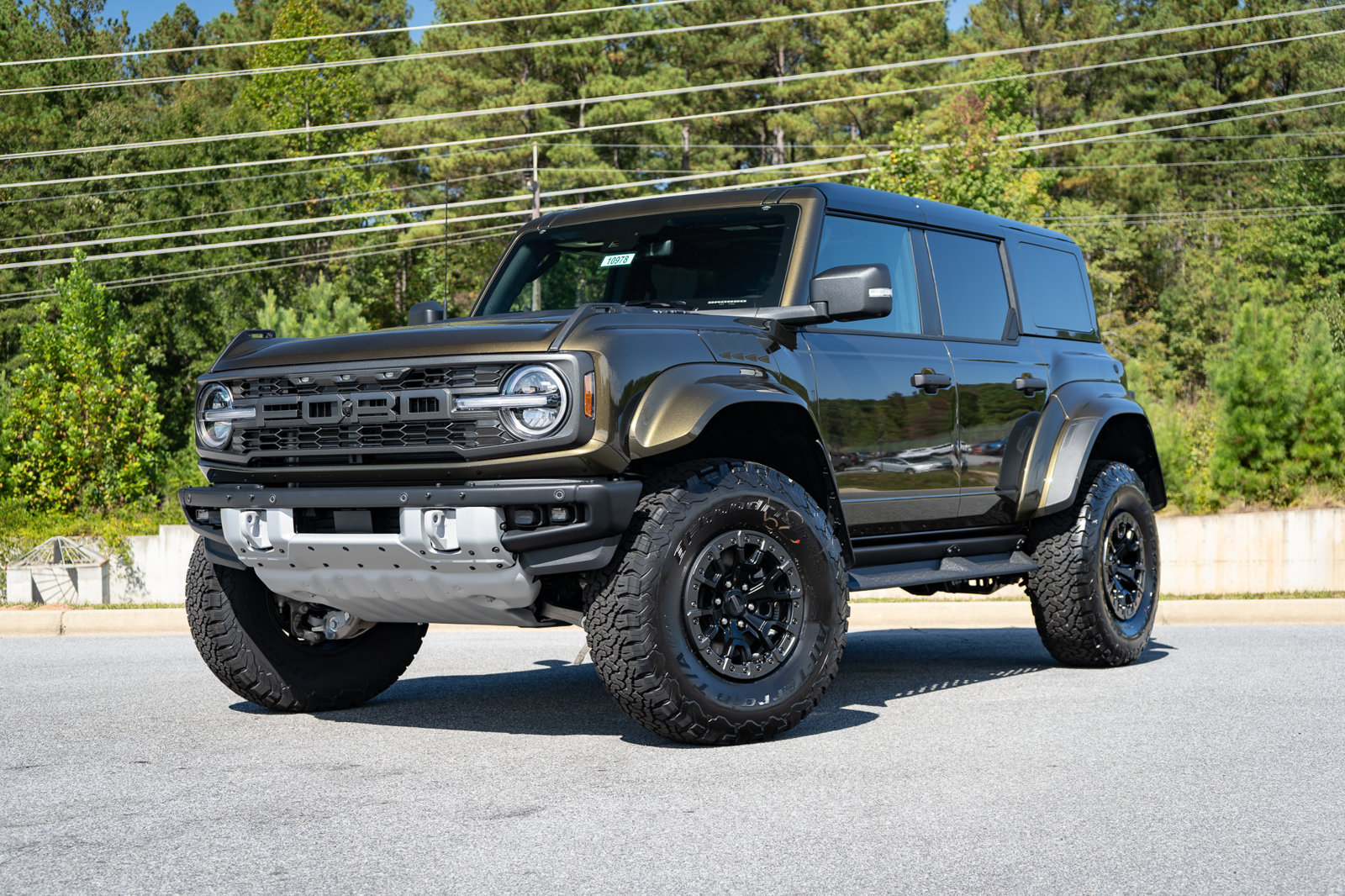 New 2026 Ford Bronco Raptor w/ Interior Carbon Fiber Pack AWD/4WD image 2
