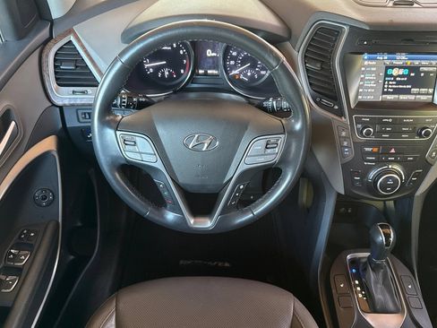 Used 2017 Hyundai Santa Fe Limited AWD/4WD image 18