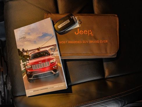 Used 2016 Jeep Grand Cherokee Limited 75th Anniversary image 65