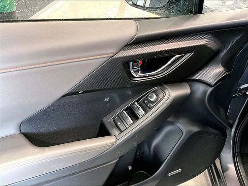 Used 2024 Subaru Crosstrek 2.5i Limited image 11