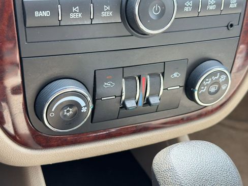 Used 2009 Chevrolet Impala LS image 22