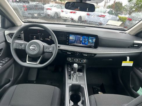 New 2026 Nissan Kicks S image 10