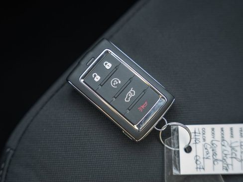 New 2025 Jeep Grand Cherokee Laredo X image 38