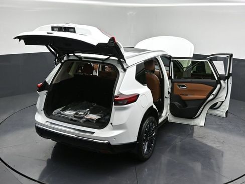New 2026 Nissan Rogue Platinum w/ Tech Package image 37