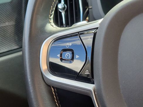 Used 2020 Volvo XC60 T5 R-Design w/ Protection Package Premier image 22