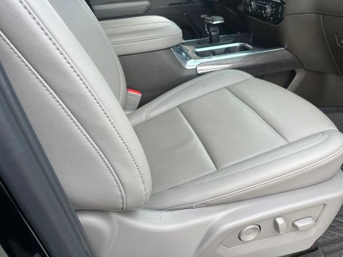 Used 2024 Chevrolet Silverado 1500 LTZ AWD/4WD image 22