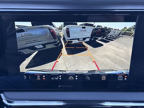 New 2026 GMC Sierra 1500 AT4X w/ LPO, Black Badging Package AWD/4WD image 9