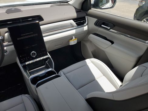 New 2026 GMC Terrain Denali AWD/4WD image 17