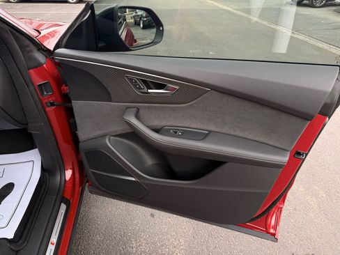 Used 2024 Audi SQ8 Premium Plus image 17