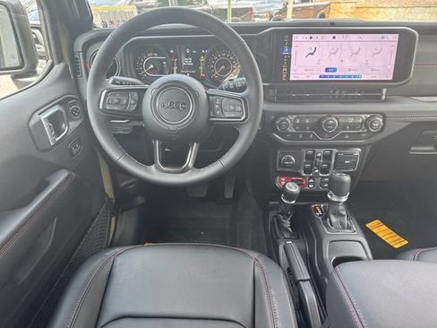 New 2026 Jeep Wrangler Unlimited Rubicon AWD/4WD image 22