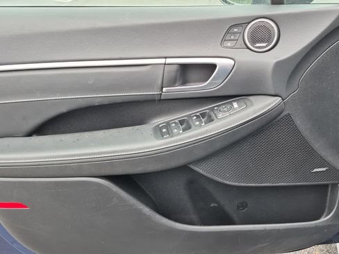 Used 2021 Hyundai Sonata Limited FWD image 9