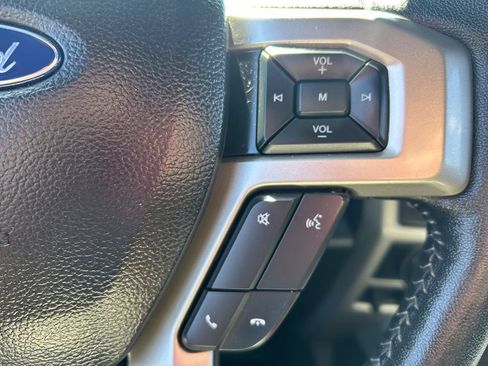 Used 2020 Ford F150 Lariat w/ Equipment Group 502A Luxury AWD/4WD image 22