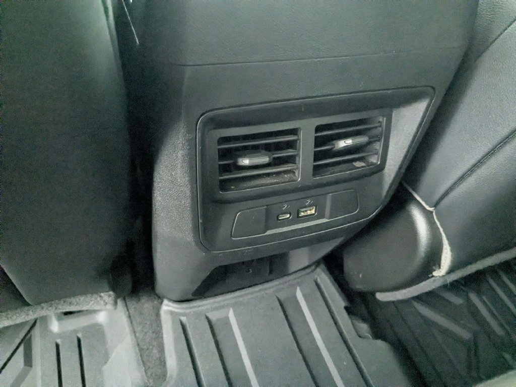 Used 2025 Chevrolet Colorado ZR2 w/ Technology Package AWD/4WD image 27