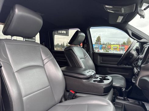 Used 2021 RAM 2500 Tradesman w/ Chrome Appearance Group image 15