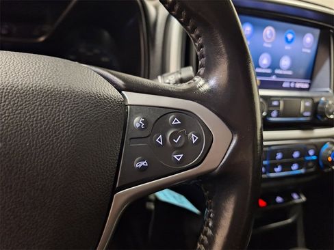 Used 2022 Chevrolet Colorado LT w/ Fleet Safety Package image 19