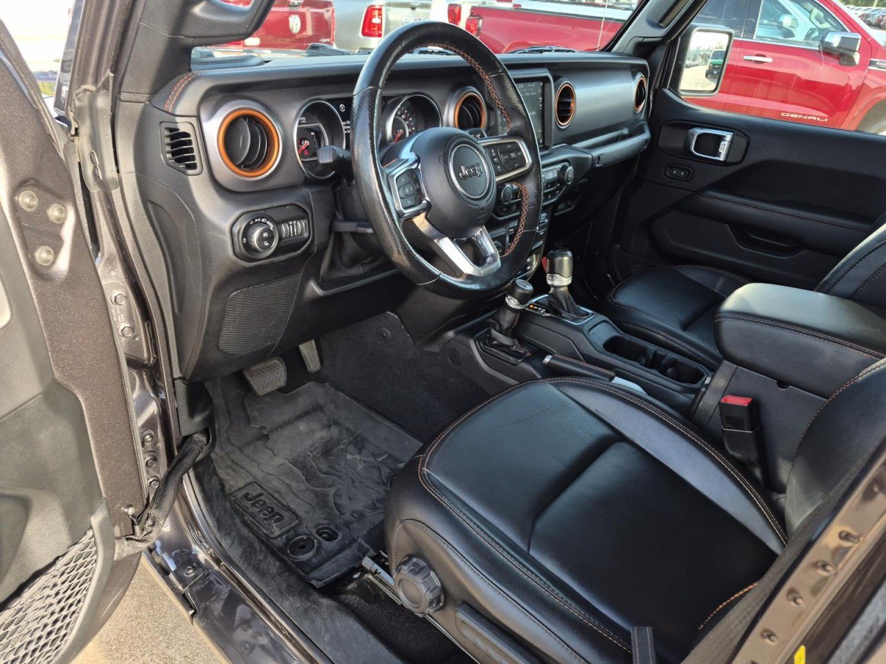 Used 2020 Jeep Gladiator Mojave AWD/4WD image 12