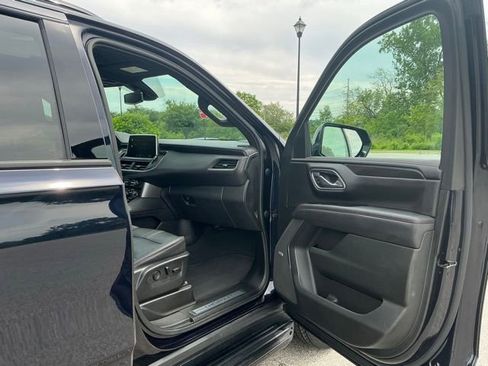 Used 2022 Chevrolet Tahoe RST w/ Luxury Package AWD/4WD image 18