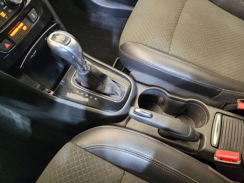 Used 2018 Buick Encore Preferred image 26