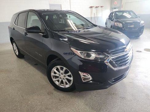 Used 2020 Chevrolet Equinox LT w/ Driver Convenience Package image 7