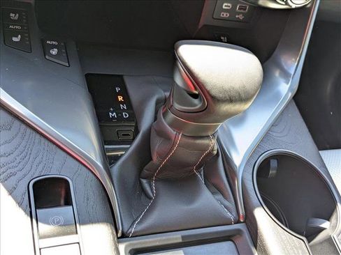 Certified 2024 Lexus LX 600 4WD w/ Luxury Package image 9