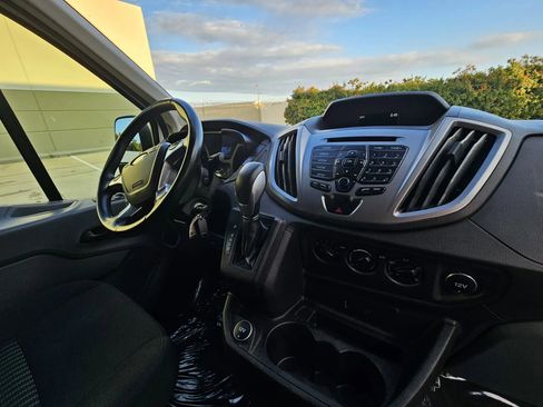 Used 2017 Ford Transit 350 XLT RWD image 13