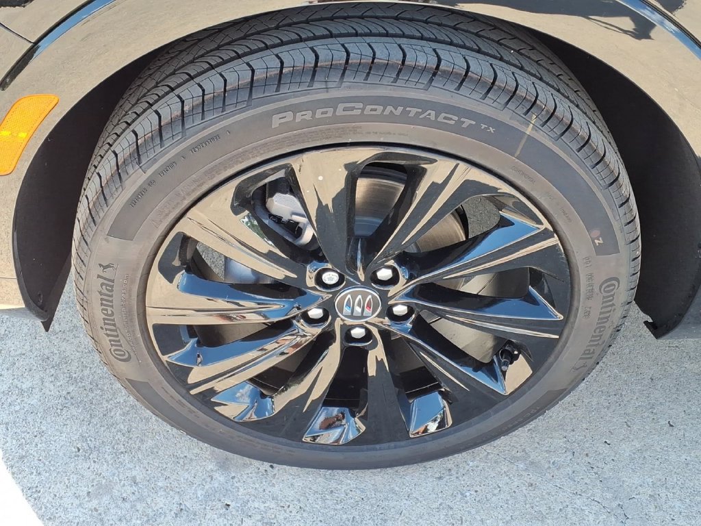 New 2026 Buick Envista Sport Touring w/ Convenience I Package FWD image 9