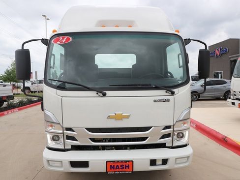 New 2024 Chevrolet Low Cab Forward image 3