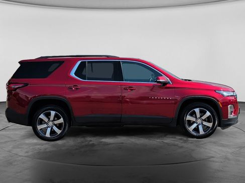 Used 2023 Chevrolet Traverse LT w/ LT Premium Package AWD/4WD image 8