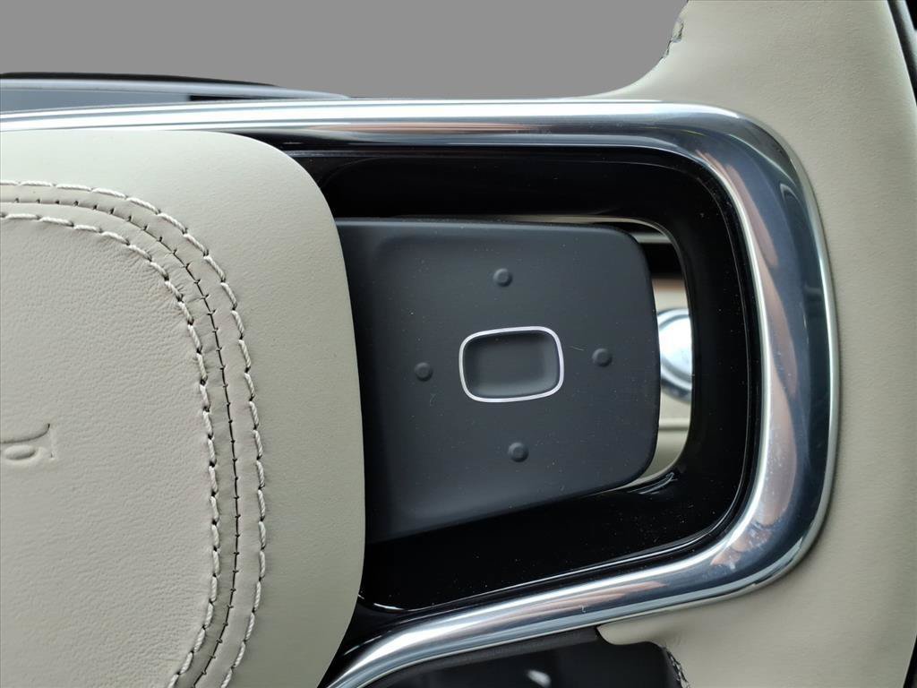 New 2025 Lincoln Nautilus Reserve w/ Jet Appearance Package AWD/4WD image 21