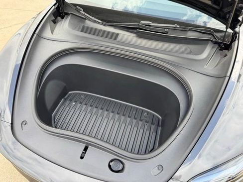 Used 2025 Tesla Model 3 Long Range image 28