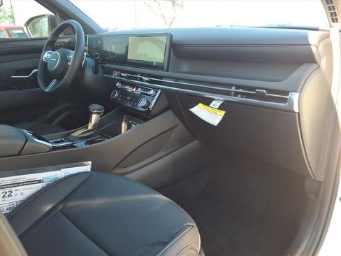 New 2025 Hyundai Santa Cruz Limited image 6