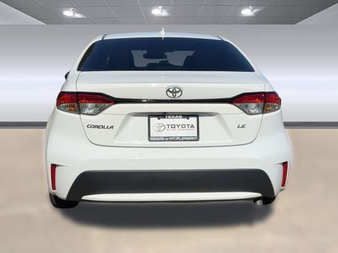 Used 2022 Toyota Corolla LE image 9