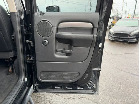 Used 2005 Dodge Ram 2500 Truck SLT image 24