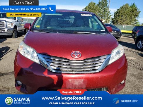 Used 2015 Toyota Sienna XLE w/ XLE Navigation Package AWD/4WD image 7