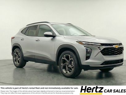 Used 2025 Chevrolet Trax LT