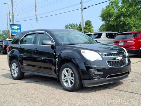 Used 2010 Chevrolet Equinox LS FWD image 3