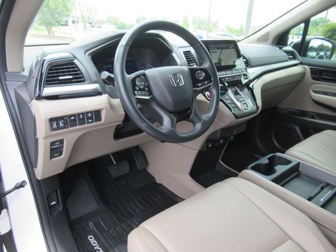 Used 2022 Honda Odyssey Touring image 21