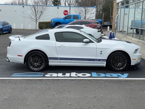 Used 2014 Ford Mustang Shelby GT500 w/ Equipment Group 821A image 23