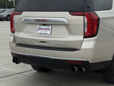 Used 2022 GMC Yukon Denali AWD/4WD image 6