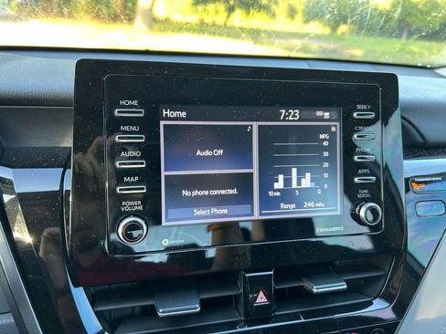 Used 2024 Toyota Camry LE FWD image 25