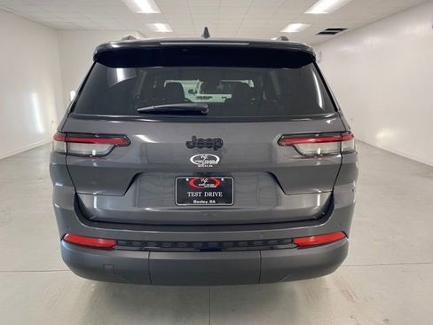 New 2025 Jeep Grand Cherokee L Altitude image 7