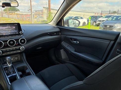 Used 2024 Nissan Sentra SV FWD image 28