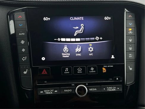 Used 2019 INFINITI QX50 Essential w/ Premium Heat Package AWD/4WD image 39