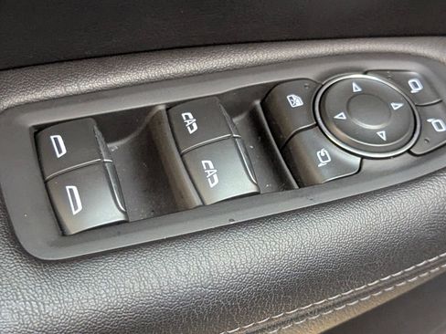 Certified 2024 Cadillac XT5 Premium Luxury image 23