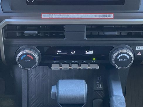 Certified 2025 Toyota Tacoma SR5 image 30