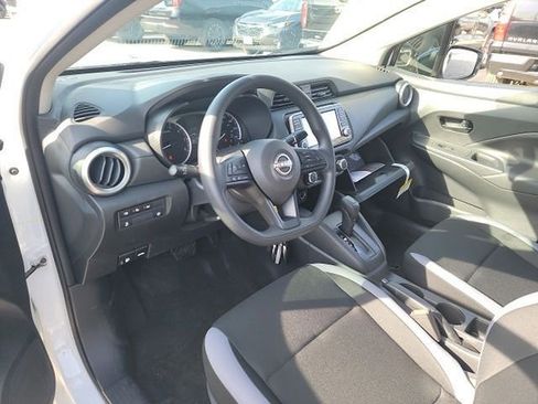 Used 2025 Nissan Versa S w/ S Plus Package image 9