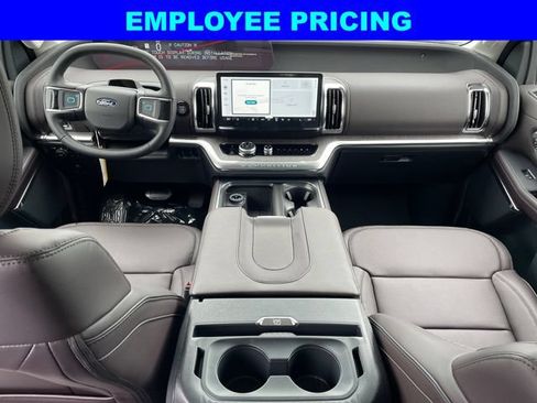 New 2026 Ford Expedition Max Platinum w/ Platinum Ultimate Package AWD/4WD image 10