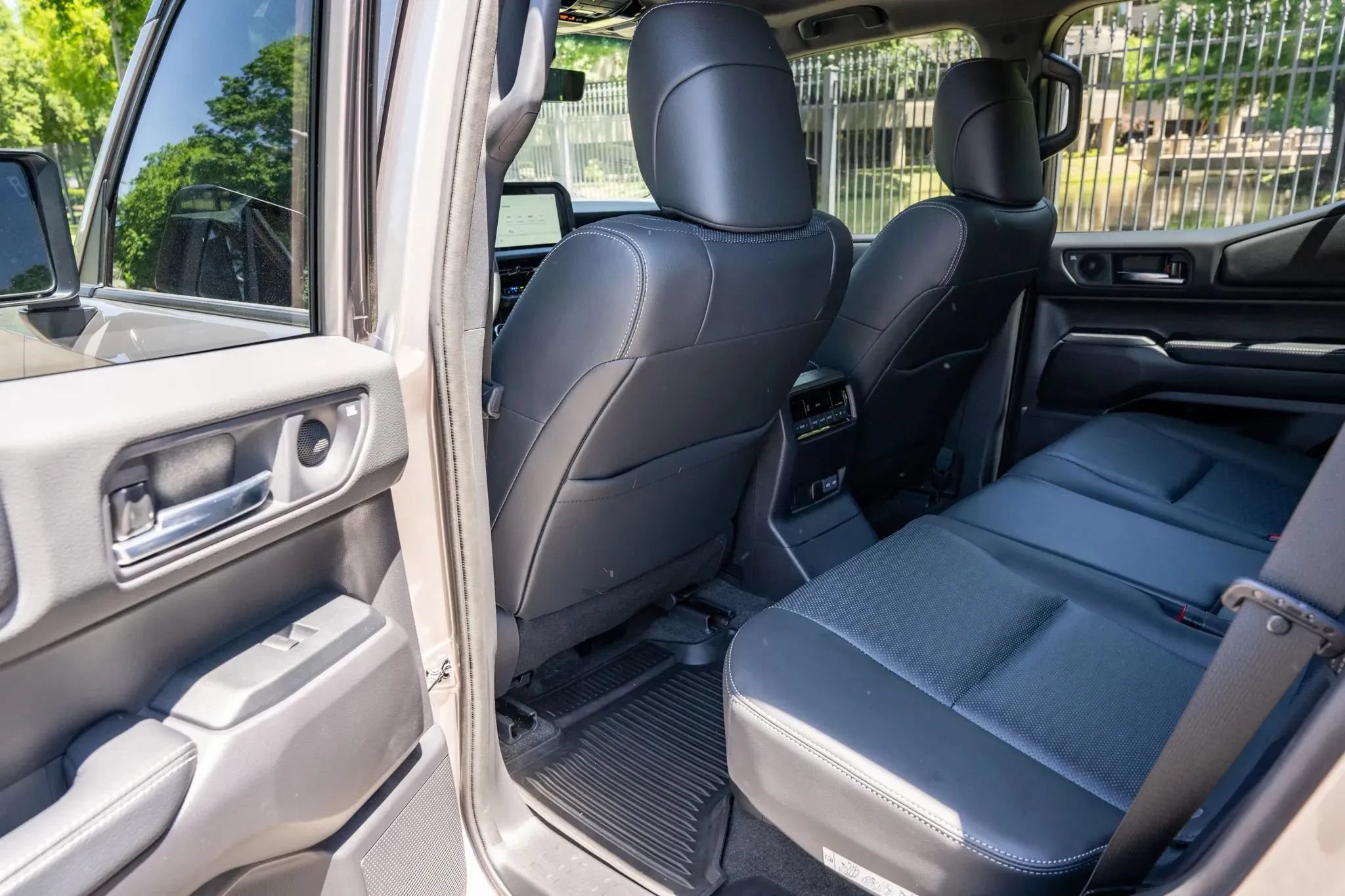 Used 2025 Toyota Land Cruiser w/ Premium Package AWD/4WD image 13