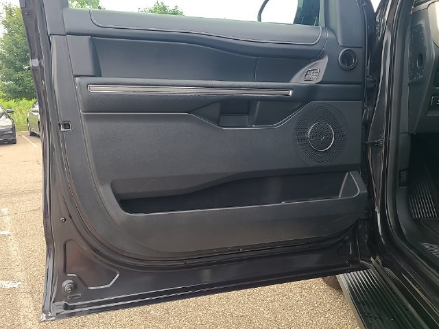 Used 2024 Ford Expedition Max XLT AWD/4WD image 11