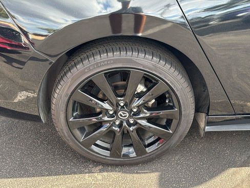 Used 2024 MAZDA MAZDA3 s FWD image 6